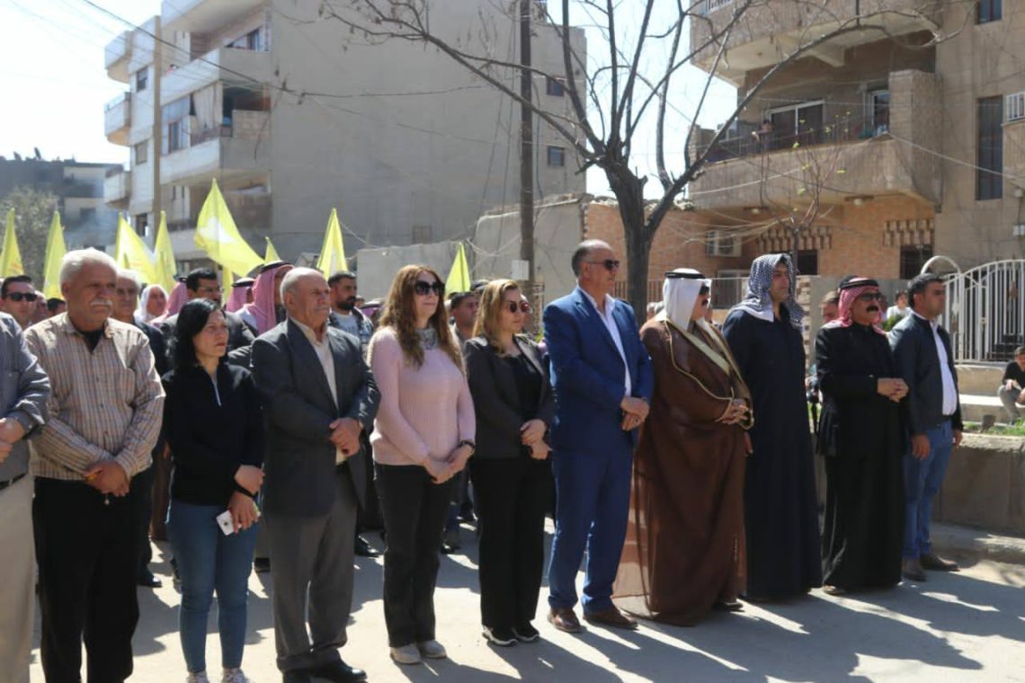 Li ser redkirina Destûra Bingehîn xwepêşandan li bajarên bakûrê rojhilatê Sûriyê belav bûn