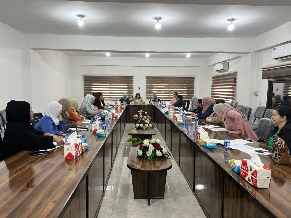 Îro yekşem Encûmena jinan a Dada Civakî ya Bakûr û Rojhilatê Sûriyê civînek li dar xist bi amadebûna endamên xwe ku di nav de dadwer û Rêveberên Encûmena Dadmendiyê, Komîteya Lihevanînê û Mala Jinê