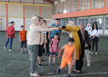Rêveberiya Xweser bi çalakiyên werzişî piştgiriya kesên xwedî pêdivyên taybet dike
