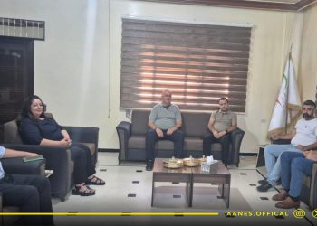 Şandeyek ji Dayîreya Ragihandinê û Navenda Ragihandinê ya Hêzên Ewlekariya Hundirîn serdana Yekîtiya Ragihandina Azad, kir