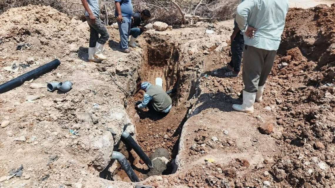 Şaredariya gel projeyek ji bo dirêjkirina xêza karîzê ya nû li gundê Til Tişrîn pêk tîne