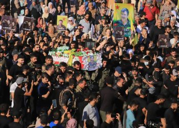 Cenazeya Fermandar Nûredîn Sofî li bajarê Qamişlo tê oxirkirin