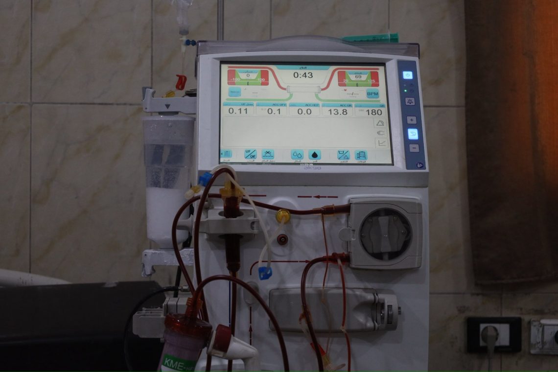 Desteya Tendrustiyê alavên şûştina gurçikan ên herî nûjen ji Nexweşxaneya gel a bajarê Hesekê re pêşkêş dike