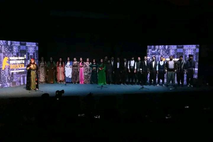 Şandek ji Rêveberiya Xweser beşdarî 5emîn mehrecana fîlman a navneteweyî ya rojava bû