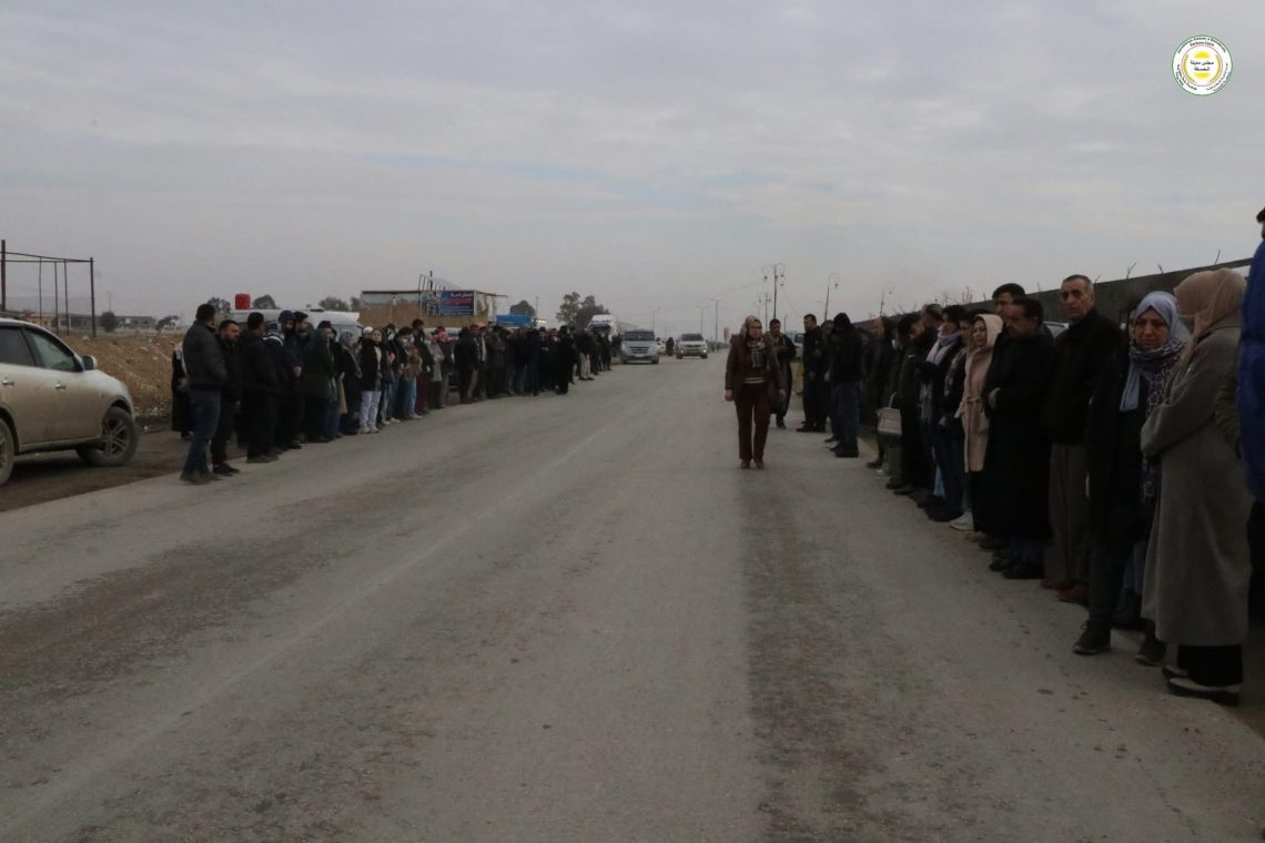 Hesekê birîndarên Şêxmeqsûd û Eşrefiyê hembêz dike