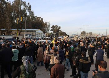 Bi hezaran welatparêz li Hesekê pêşwaziya karwana seferberiyê ya ji Başûrê Kurdistanê kirin