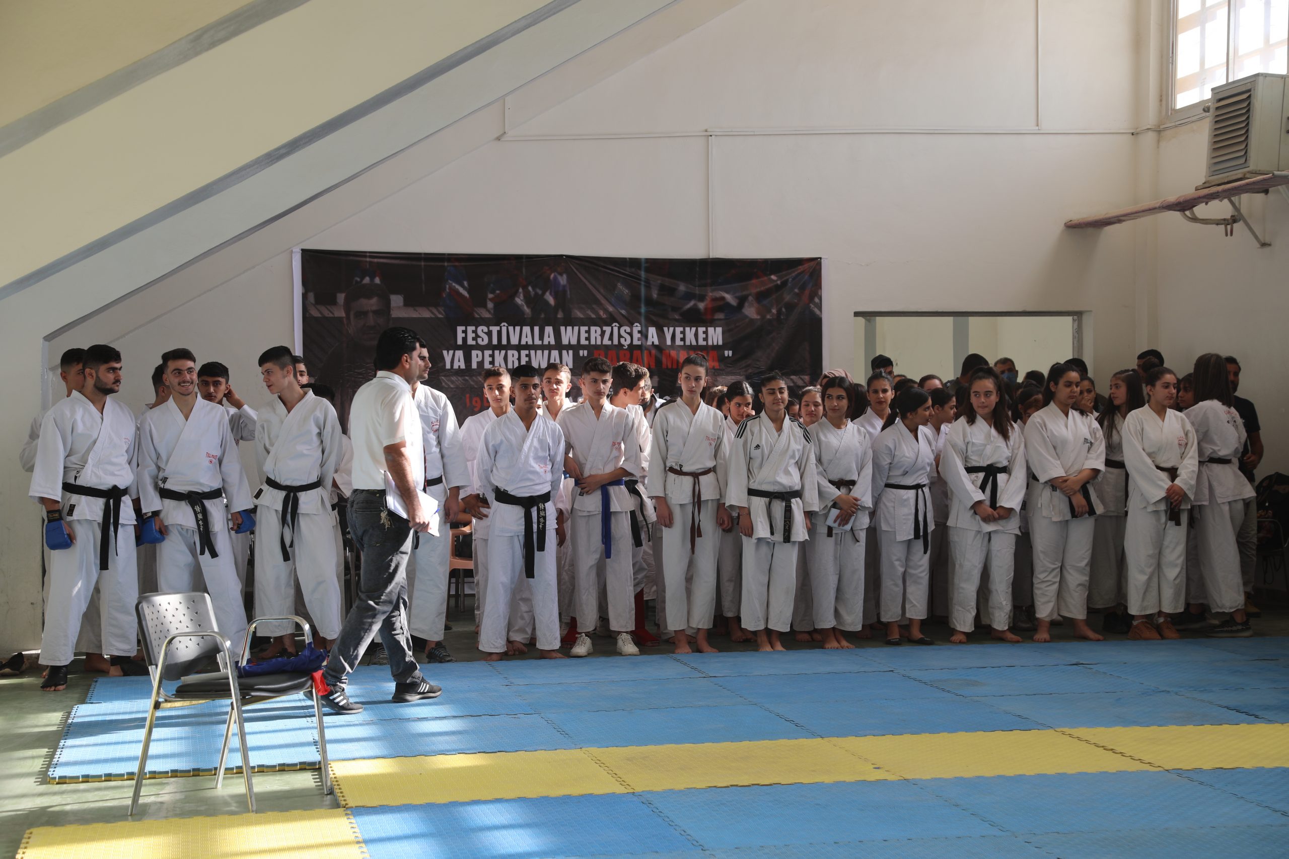 مهرجان الشهيد باران ماوا الرياضي الأول يبدأ فعالياته من مدينة قامشلو