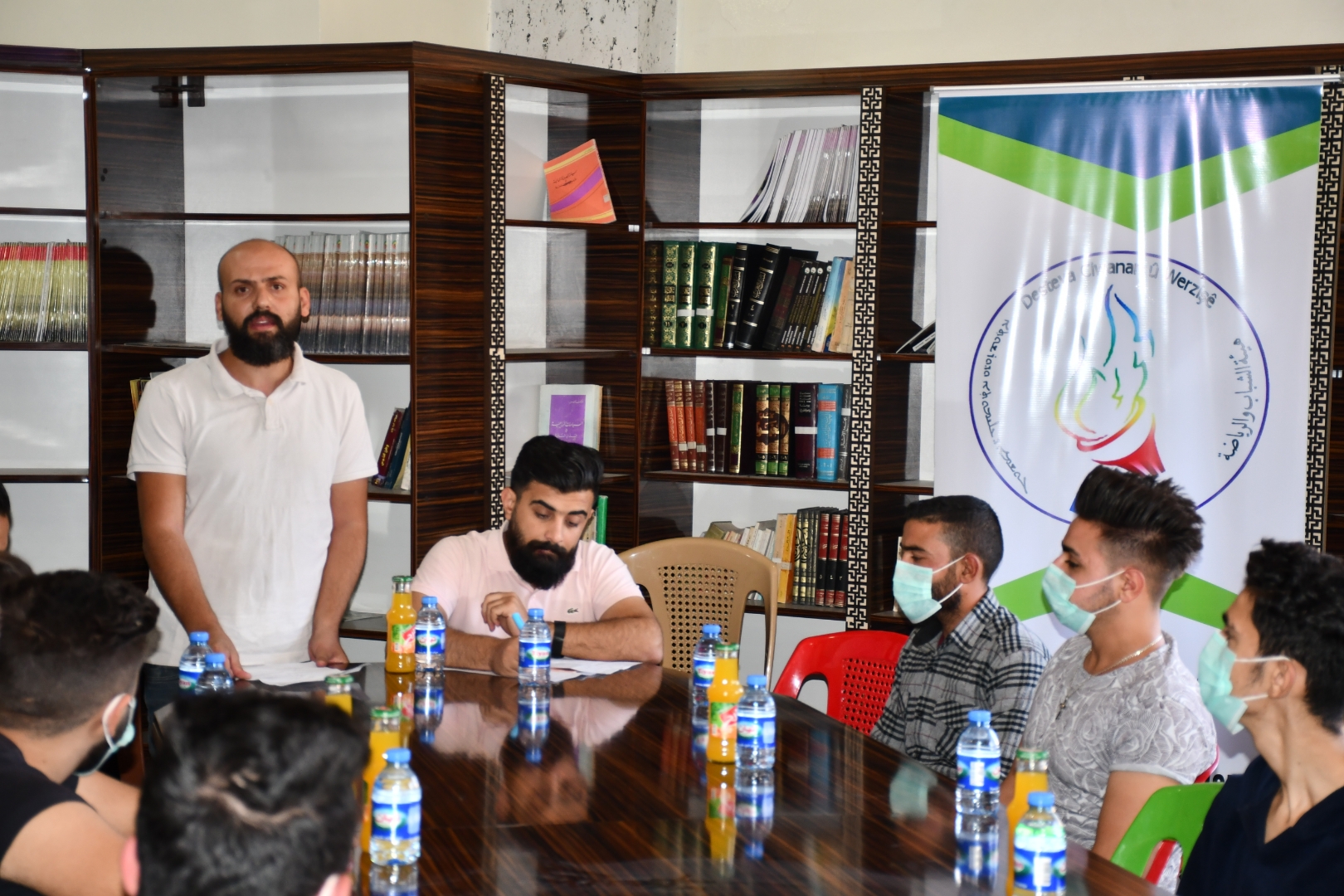 ندوة حوارية شبابية بخصوص هجرة الشباب