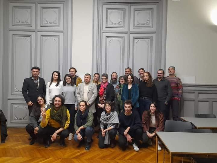 بلدية الشعب في مدينة بواتيه وبرلمانية فرنسية يبدون استعدادهم لدعم مشروع الإدارة الذاتية