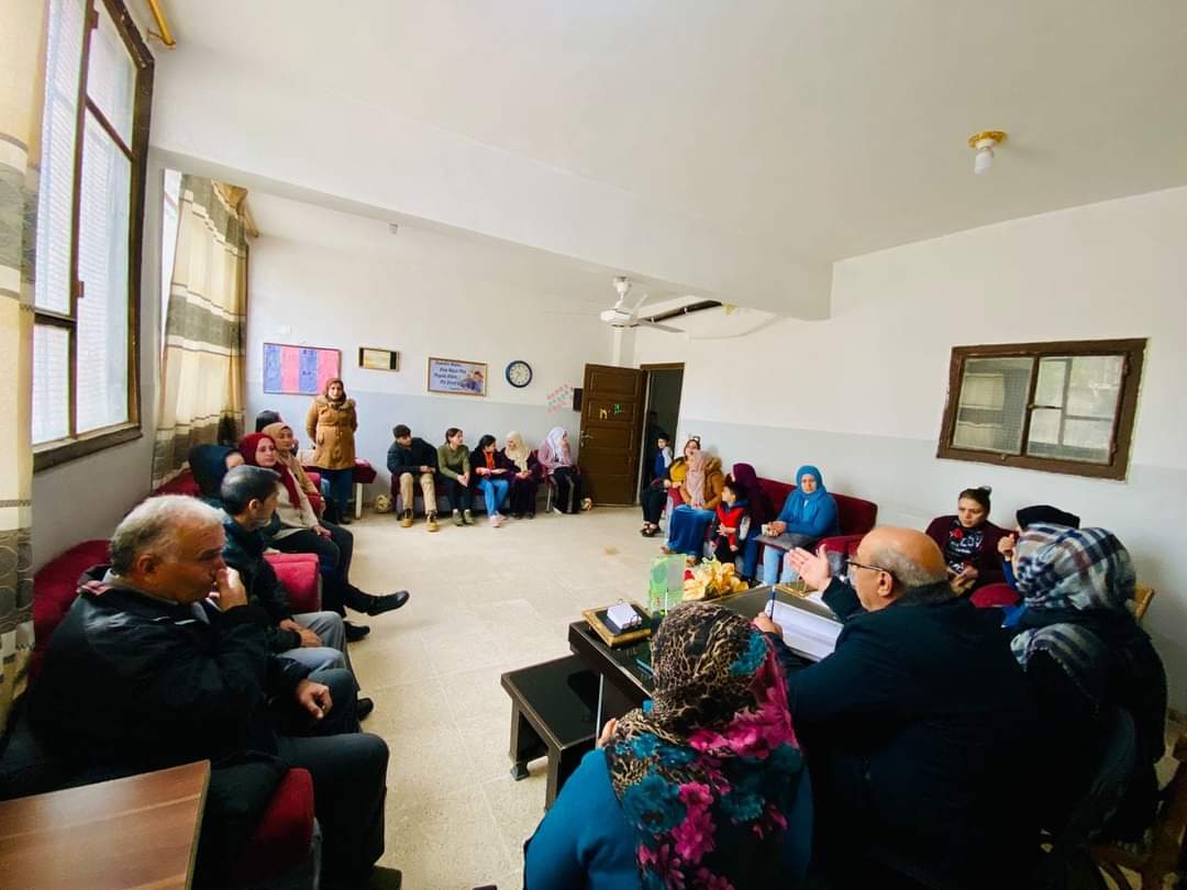 تعزيزاً للتعاون بين الأسر المدرسية وأولياء أمور الطلاب