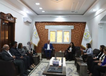 وفد من المؤتمر القومي الكردستاني (KNK) يزور مجلس الشعوب في مقاطعة الجزيرة