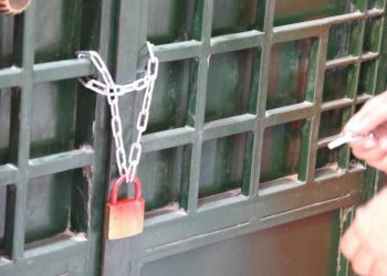 إغلاق مطعم في قامشلو بسبب مخالفات صحية وحالات تسمم