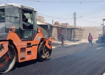 استمرار أعمال تزفيت الشوارع في مدينة الحسكة