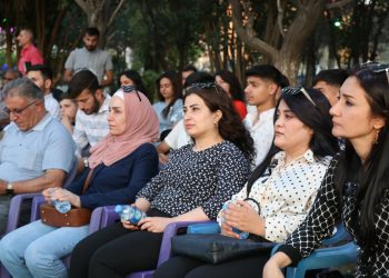 بلدية قامشلو تعقد لقاءً مع جامعة روج آفا لتعزيز التعاون الأكاديمي والخدمي