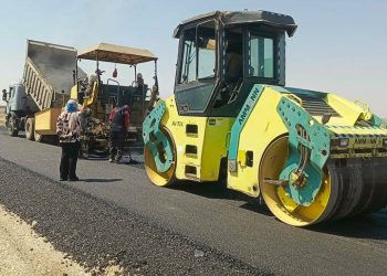 استكمال المرحلة الأخيرة من مشروع تعبيد الطريق بمجبول زفتي