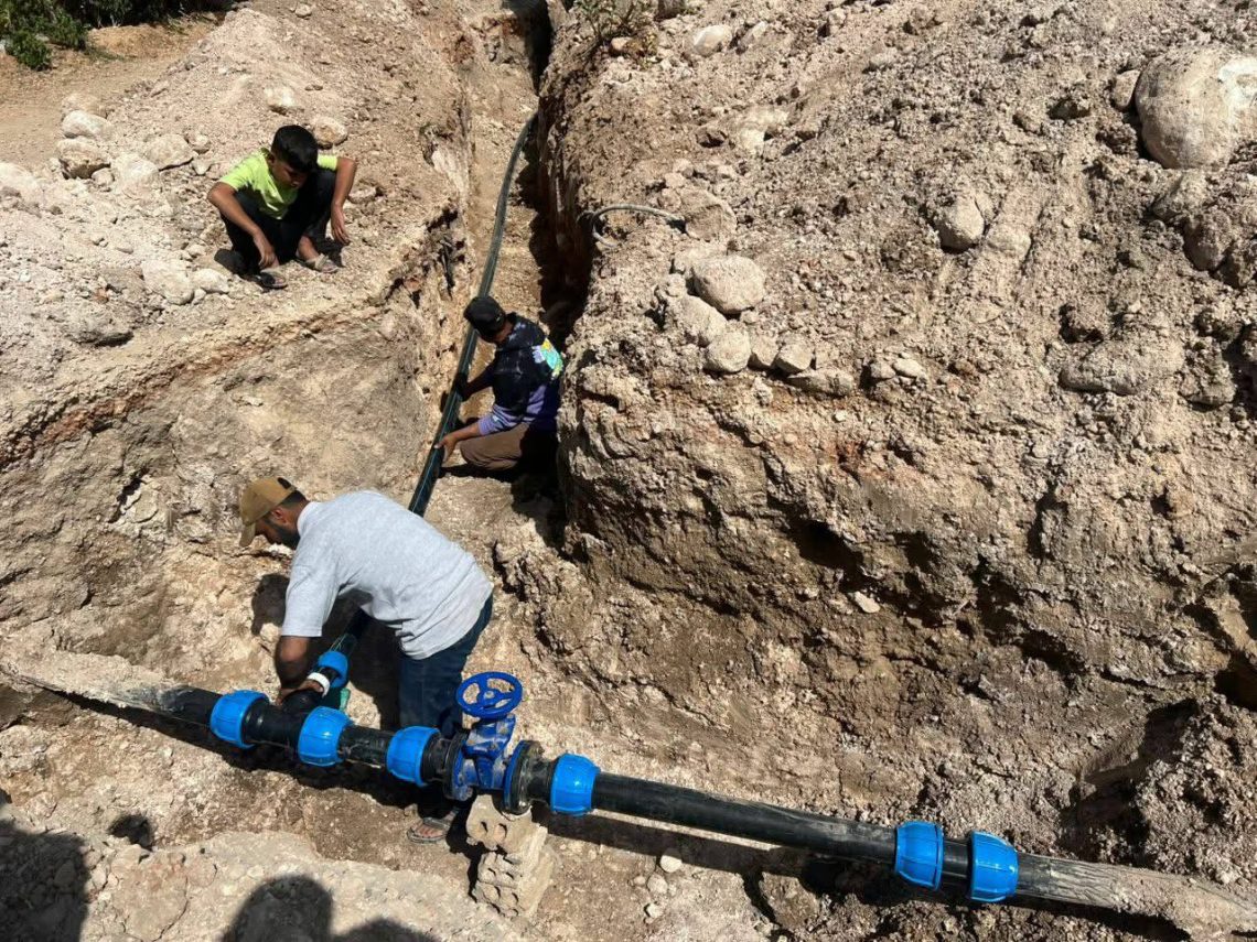 بلدية الشعب في قامشلو تواصل جهودها لتحسين شبكة المياه