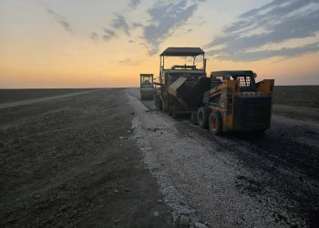 بلديات الشعب في الجزيرة تنجز مراحل جديدة من مشاريع تعبيد الطرق