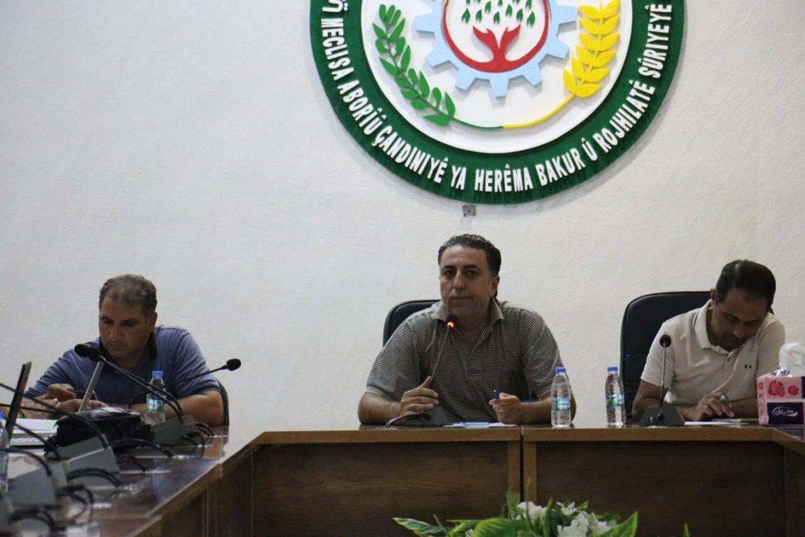 استمرار الدورة التدريبية للعاملين في الوحدات الإرشادية واللجان الزراعية في الجزيرة