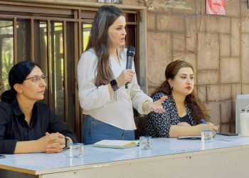 مجلس المرأة في بلدية الشعب بقامشلو يناقش خطط تمكين المرأة