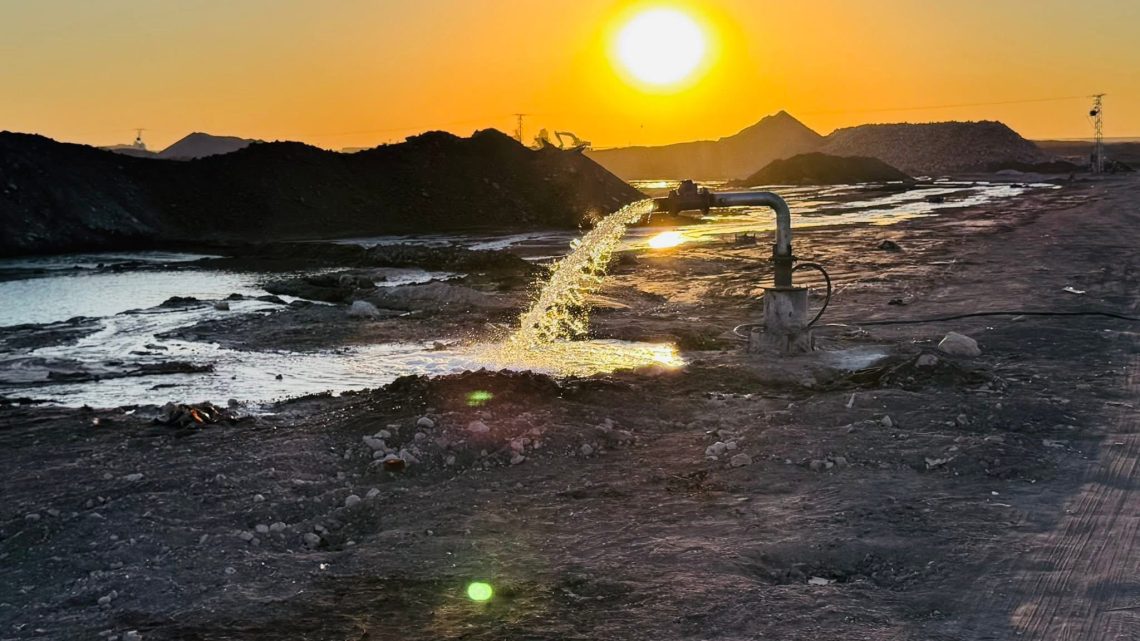 استمرار أعمال حفر الآبار لتعزيز إمدادات المياه في محطة الهلالية بمدينة قامشلو