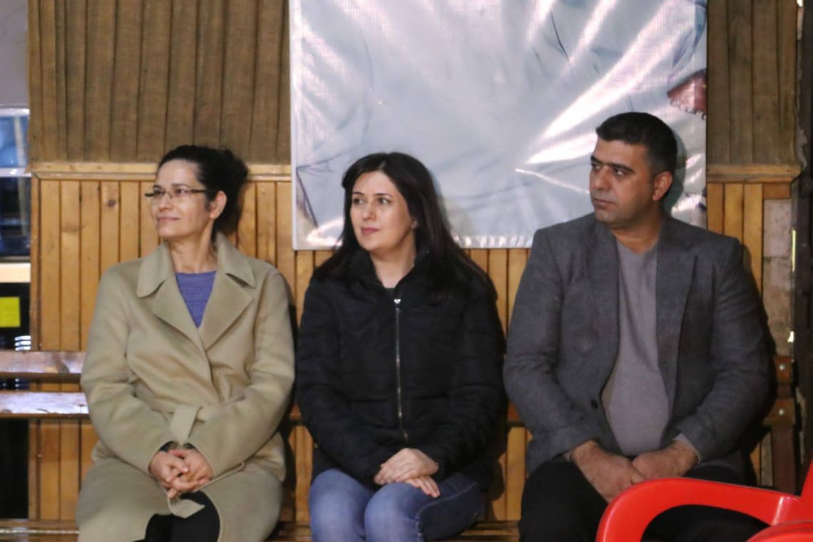 زيارة وفد الإدارة الذاتية لكومينات قامشلو وتأكيد دورها