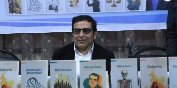 مثقفو الجزيرة يحتفون بتوقيع الأعمال الأدبية الكاملة للكاتب حليم يوسف