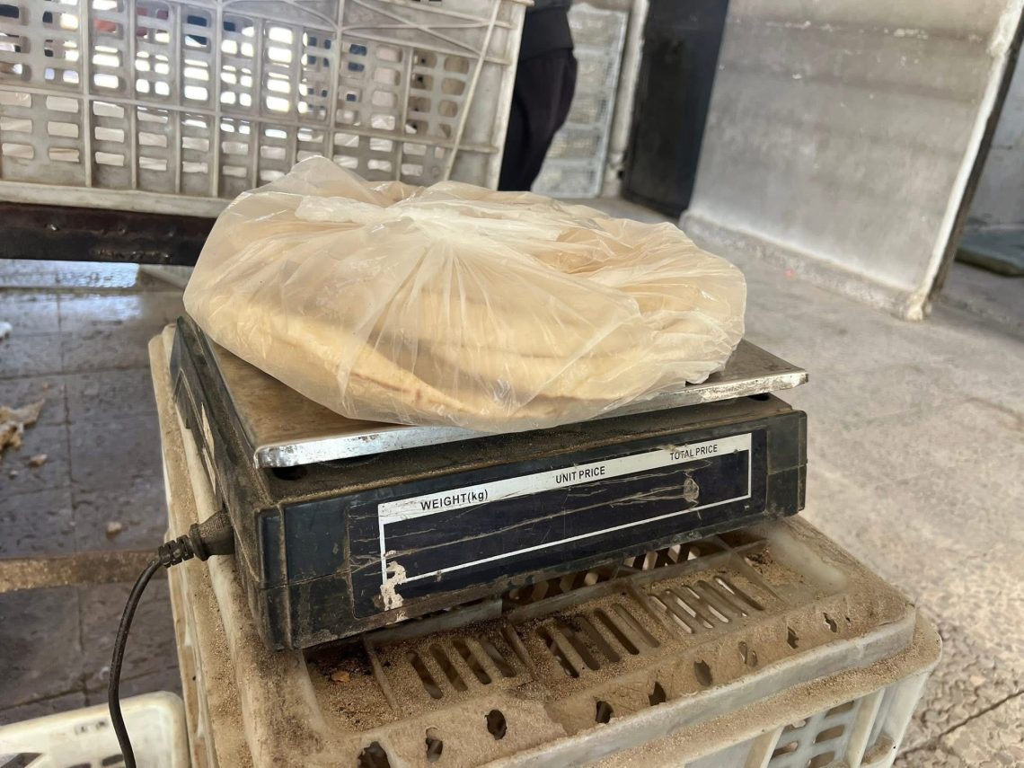 جولة تفقدية لقسم التموين على الفرن الآلي لضمان جودة الخبز