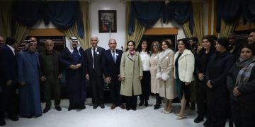 الإدارة الذاتية تزور المسيحيين.. زيارة تعزز الشراكة وتؤكد وحدة المكونات في شمال وشرق سوريا