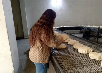 قيام بلدية الشعب في الدرباسية – قسم حماية المستهلك بمساندة الفرن الآلي